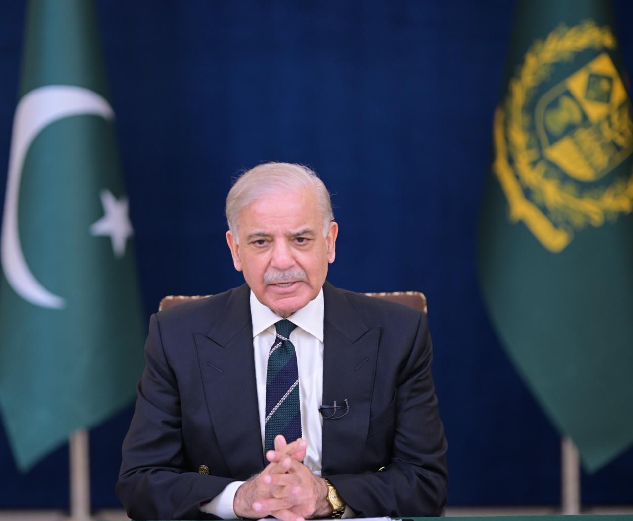 PM Sharif urges Gulf de-escalation in Eid calls with Muslim leaders